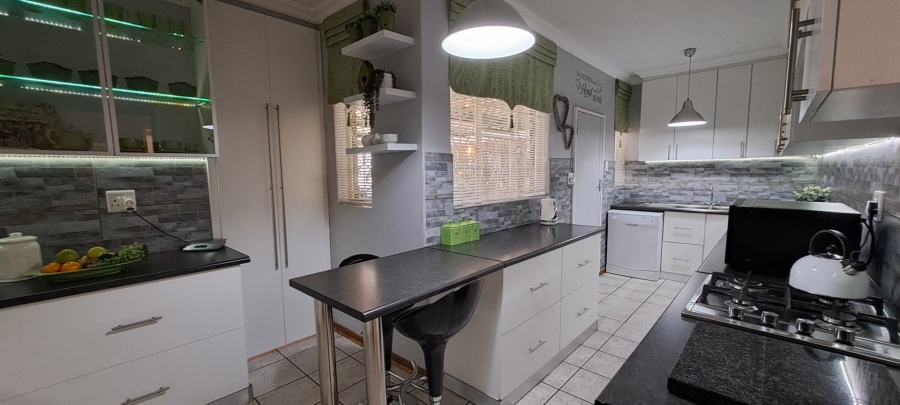 4 Bedroom Property for Sale in Morelig Free State